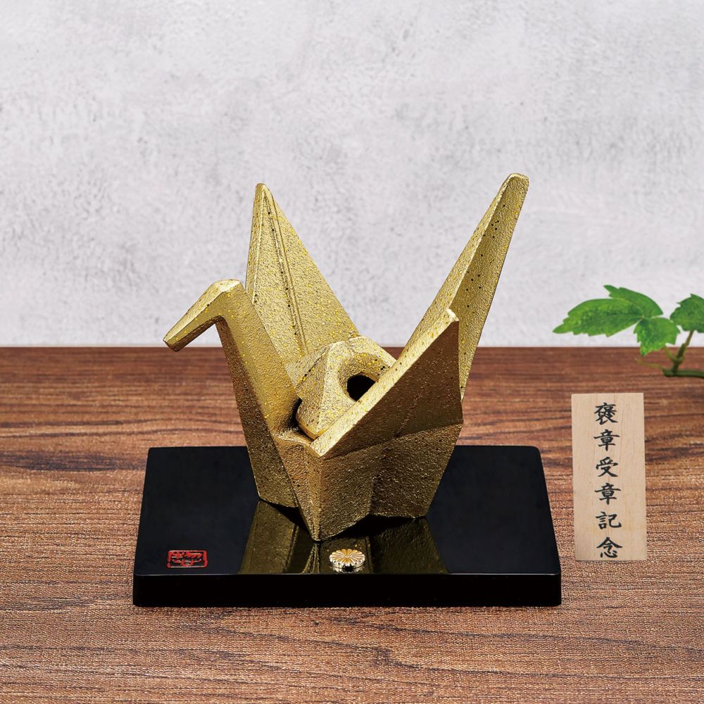 D壁 高岡銅器 青銅花瓶 松美堂 伝統工芸品 美術工芸 叙勲記念品 花瓶 箱付き 高岡銅器 花器 | 花みつぼ | 斑紋ガス青銅色 | 松美堂