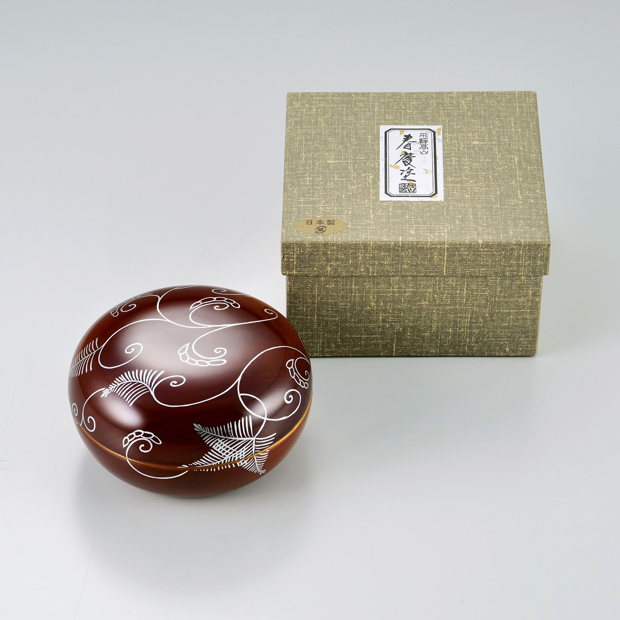 木製 手塗漆 ボンボニエール 唐草｜美術工芸鑑 叙勲・褒章・叙位叙勲