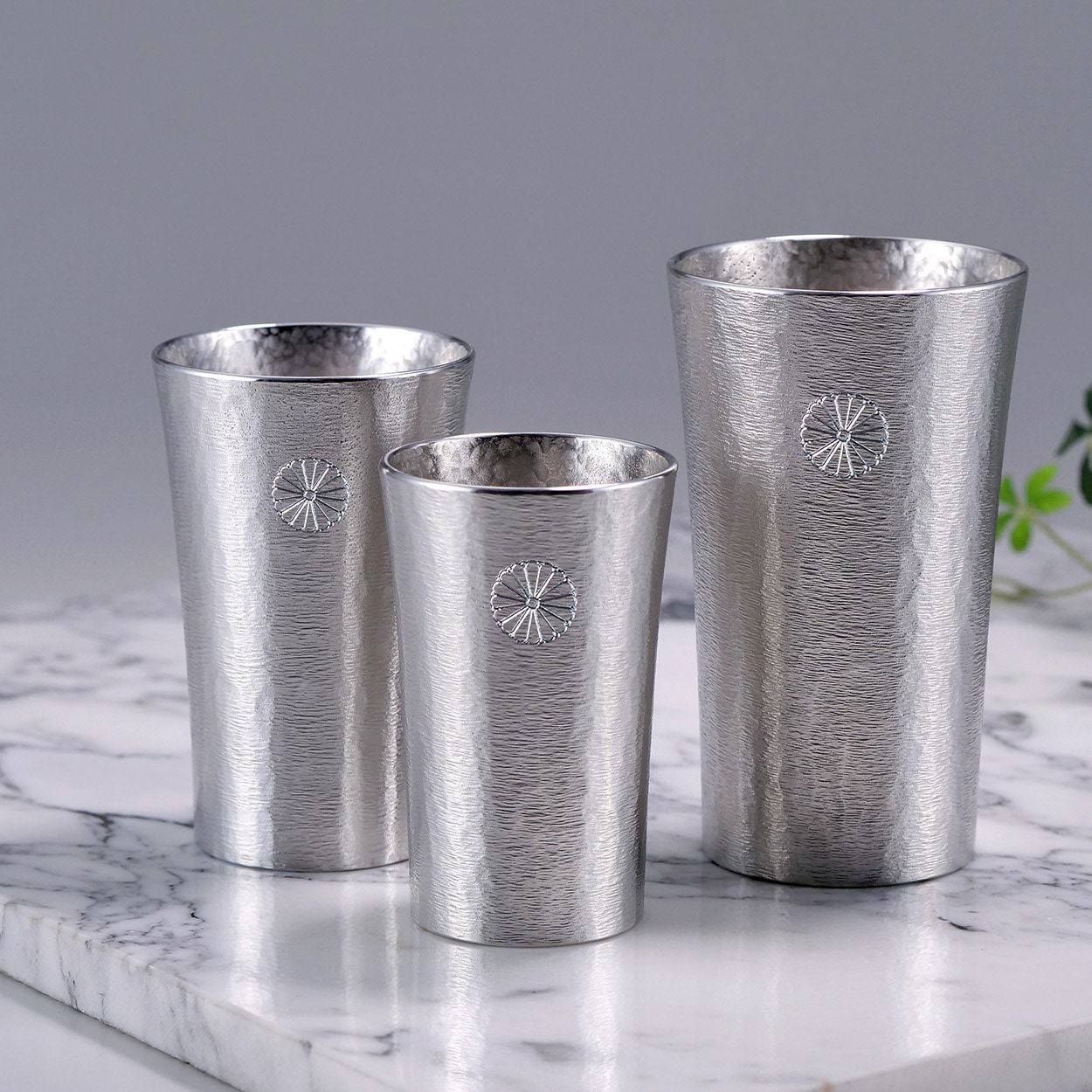 菊紋入 錫製タンブラー スタンダード 200ml 1個入｜美術工芸鑑 叙勲