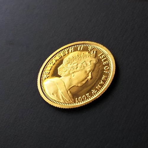 ڶ  24 å ߡ1/25 2001ǯ ޥȯ     ʰ 99.99% Ų ʾ CROWN