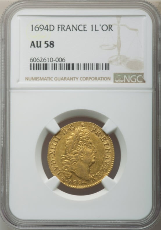 ほぼ未使用☆イタリア2リラ銀貨☆1915年／クァドリガ／k430-1