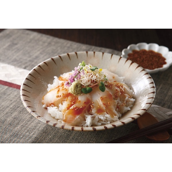 九州産天然真鯛の海鮮丼【目録】