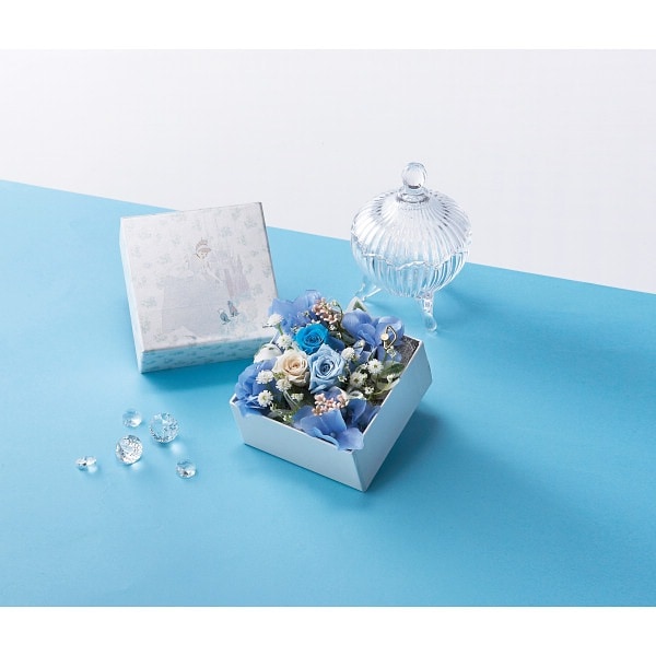 オルゴール付きボックスフラワーアレンジメント（シンデレラ）