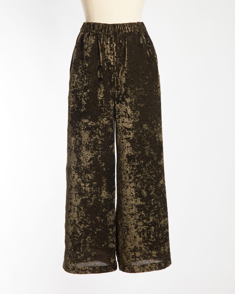 ストレートパンツ