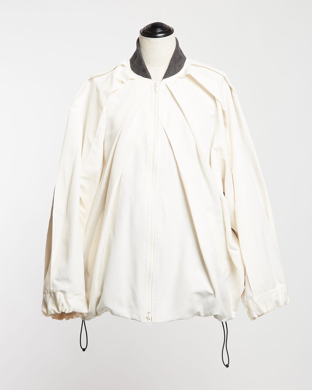 タックジップブルゾン