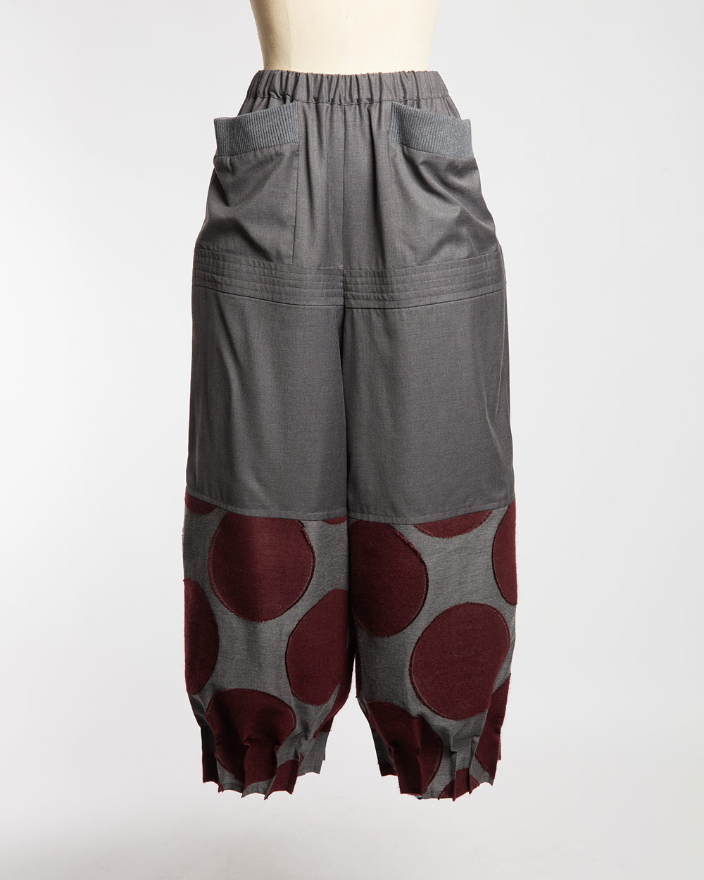 タックステッチパンツ