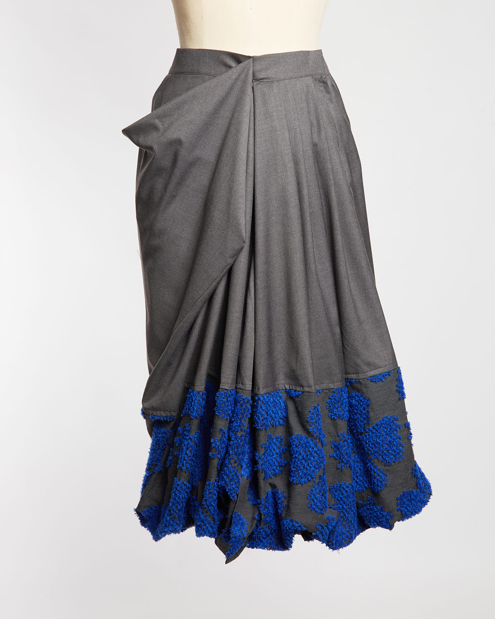 ドレープタックスカート