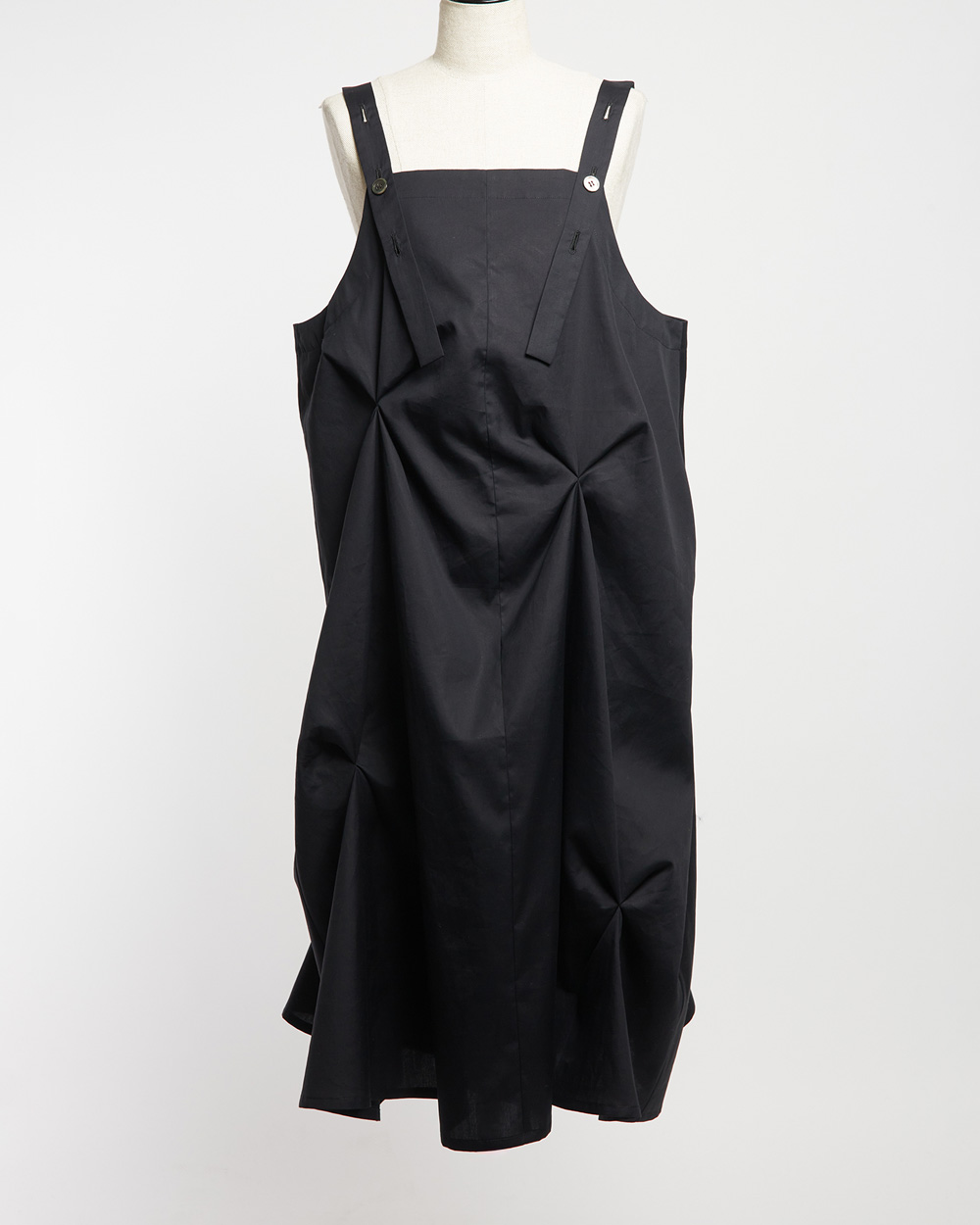 オクタゴンジャンパースカート