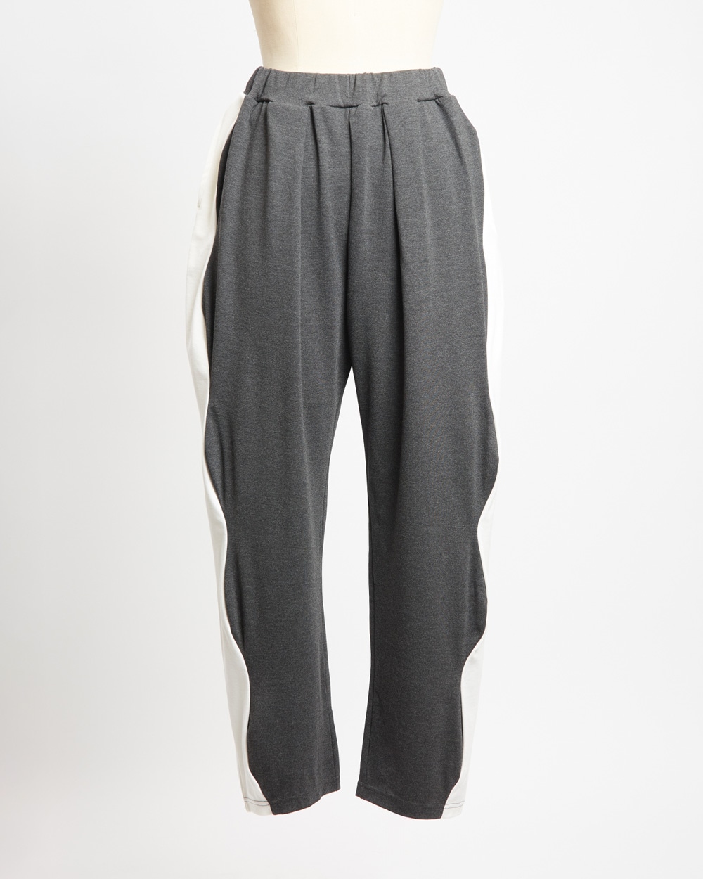 ウェイブポンチパンツ