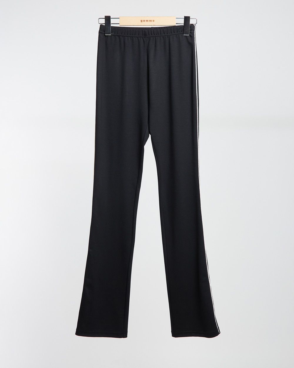 ブーツカットポンチパンツ