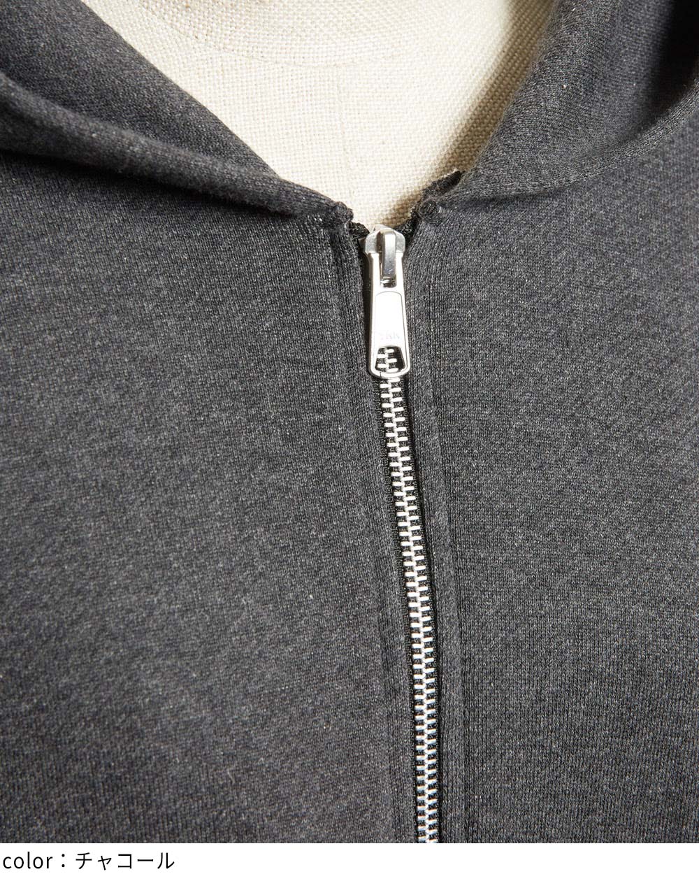 ハーフジップパーカー