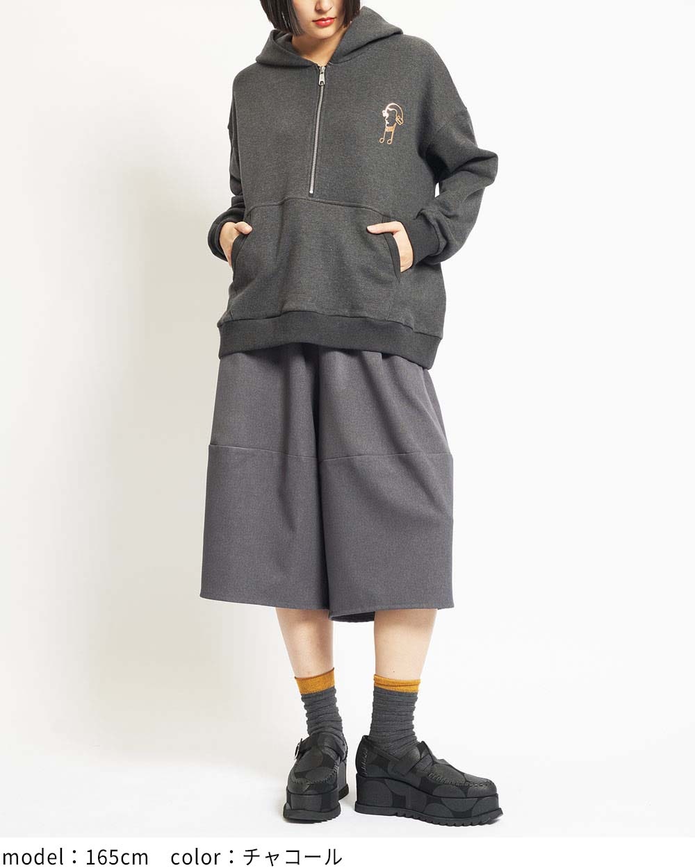 ハーフジップパーカー