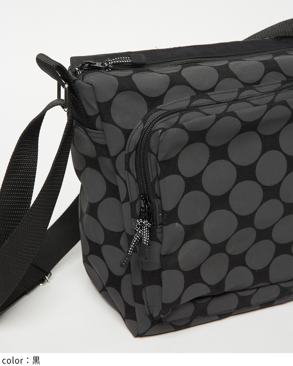 ドットショルダーバッグ