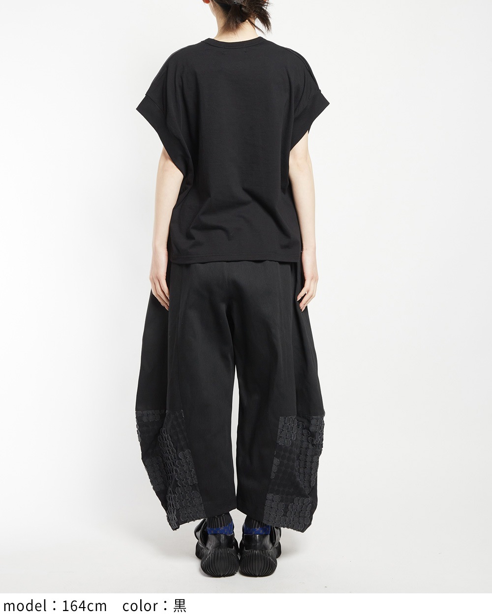 フラワーバルーンパンツ