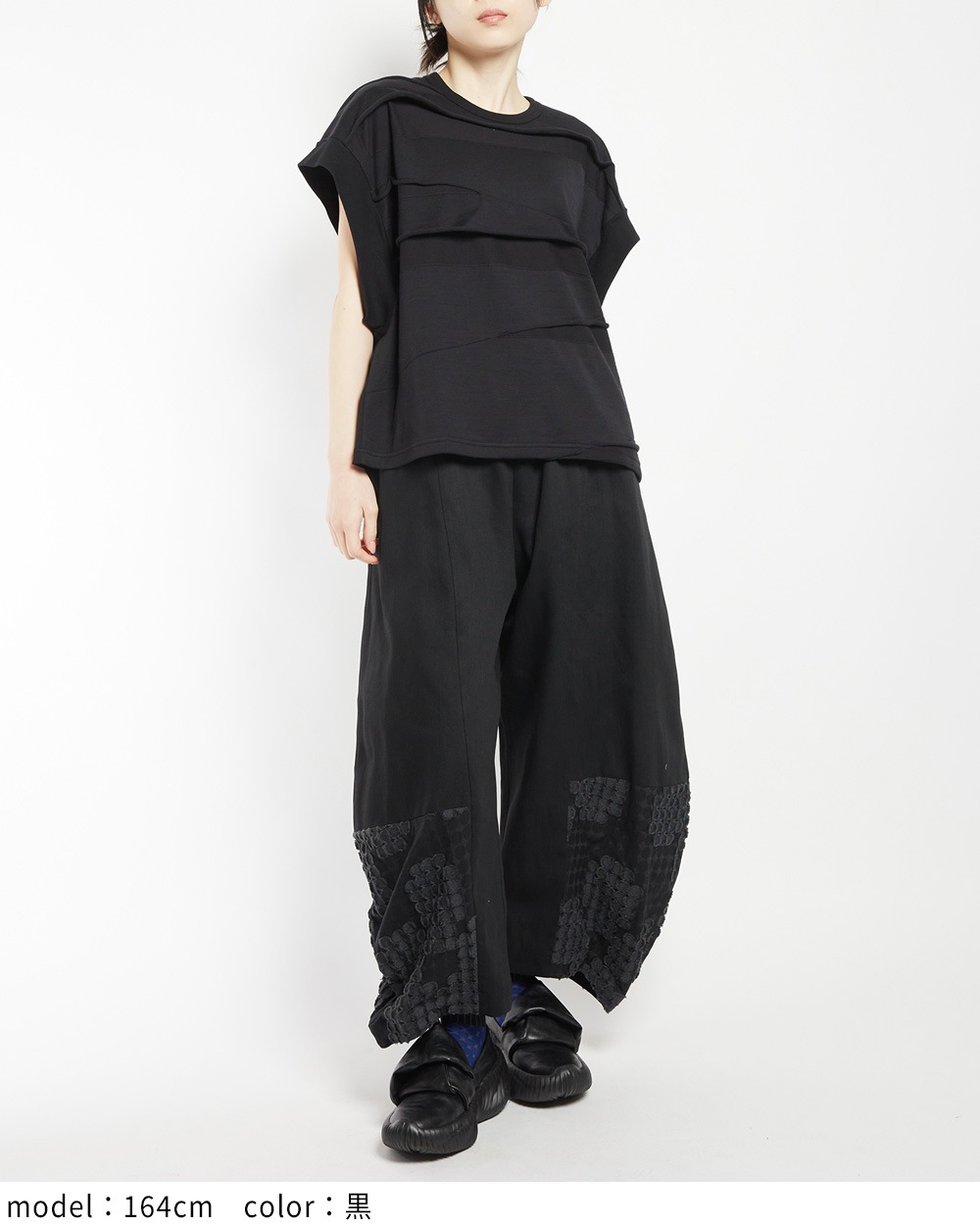 フラワーバルーンパンツ