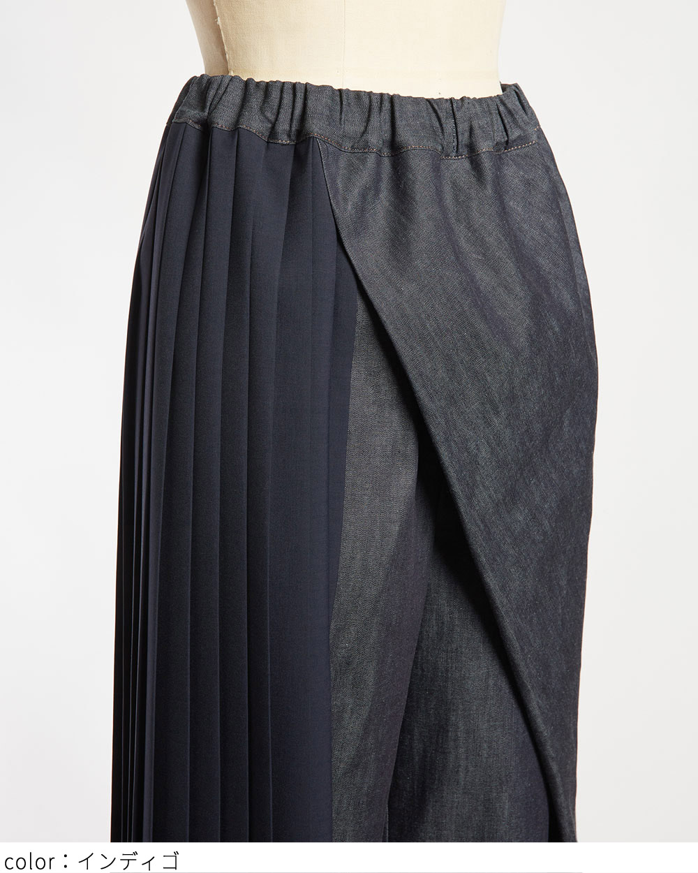 タックプリーツデニムパンツ