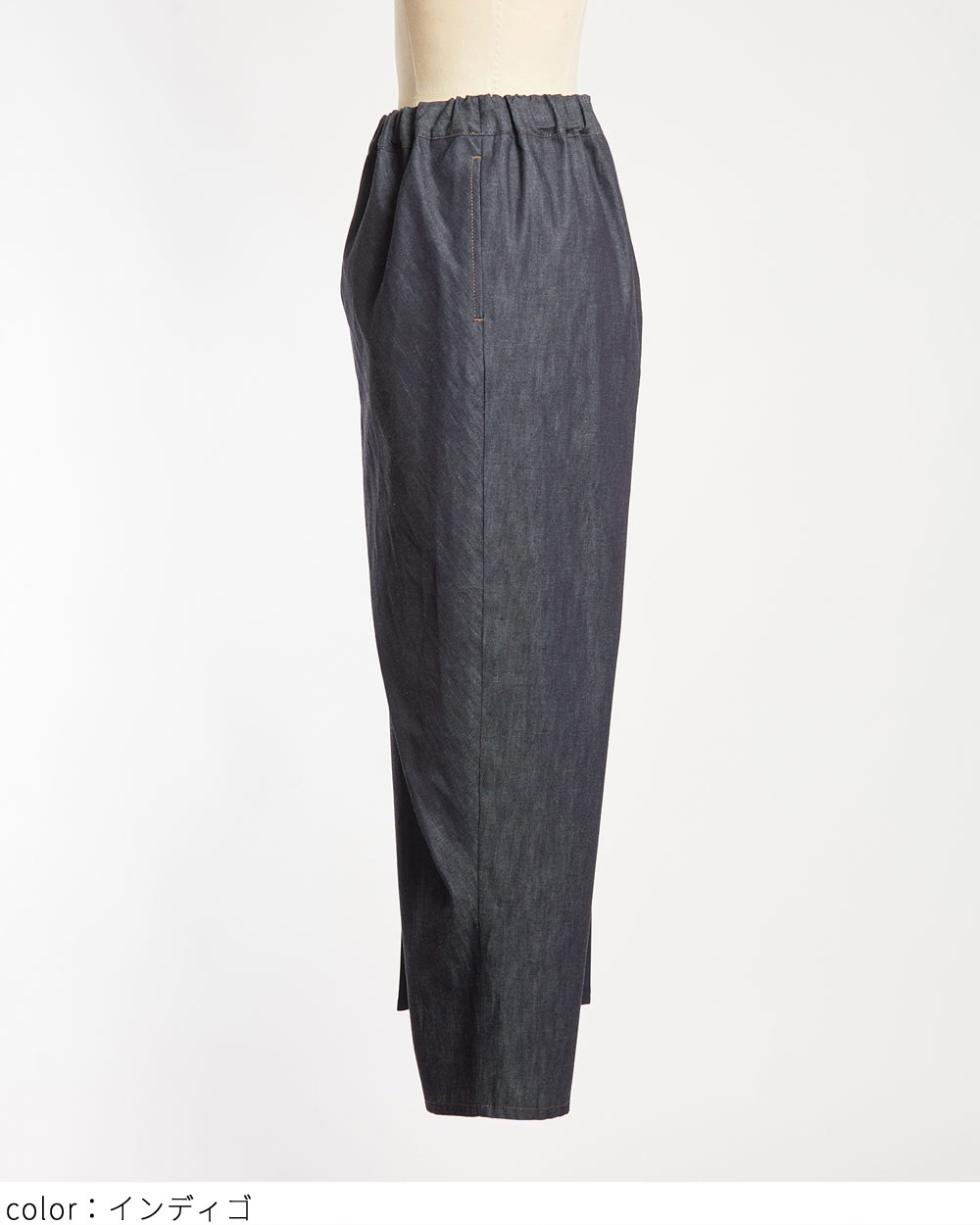 タックプリーツデニムパンツ