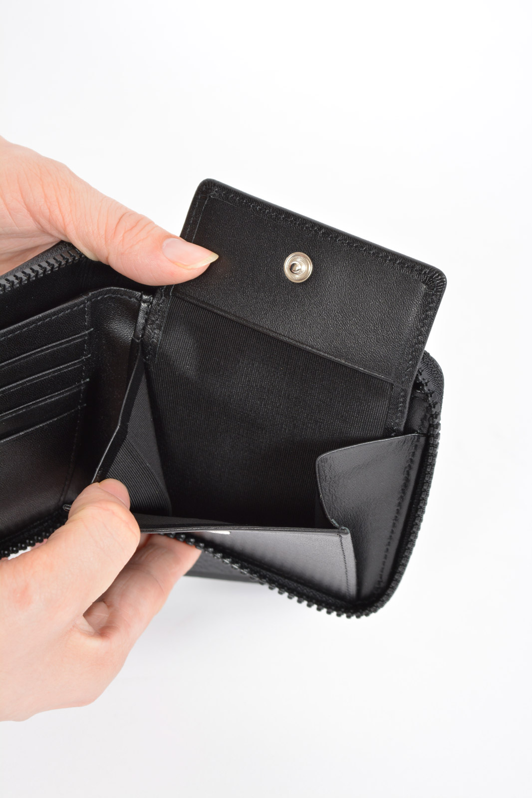 レザースクエアウォレット