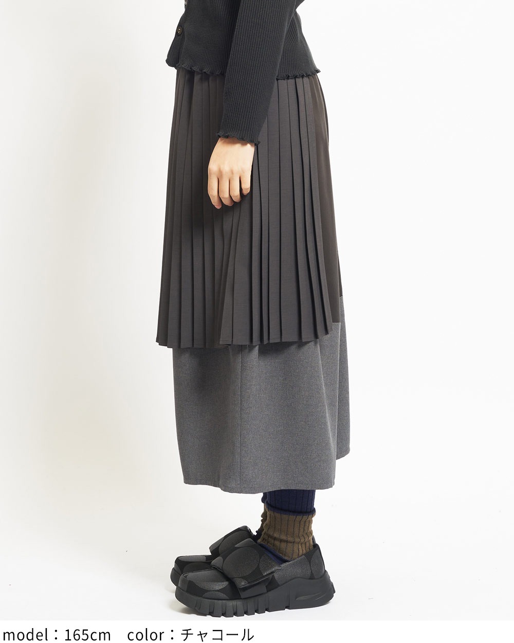 プリーツツイルパンツ