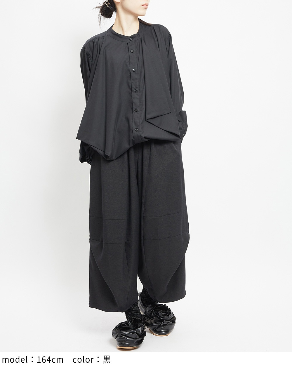 ボリュームタックパンツ