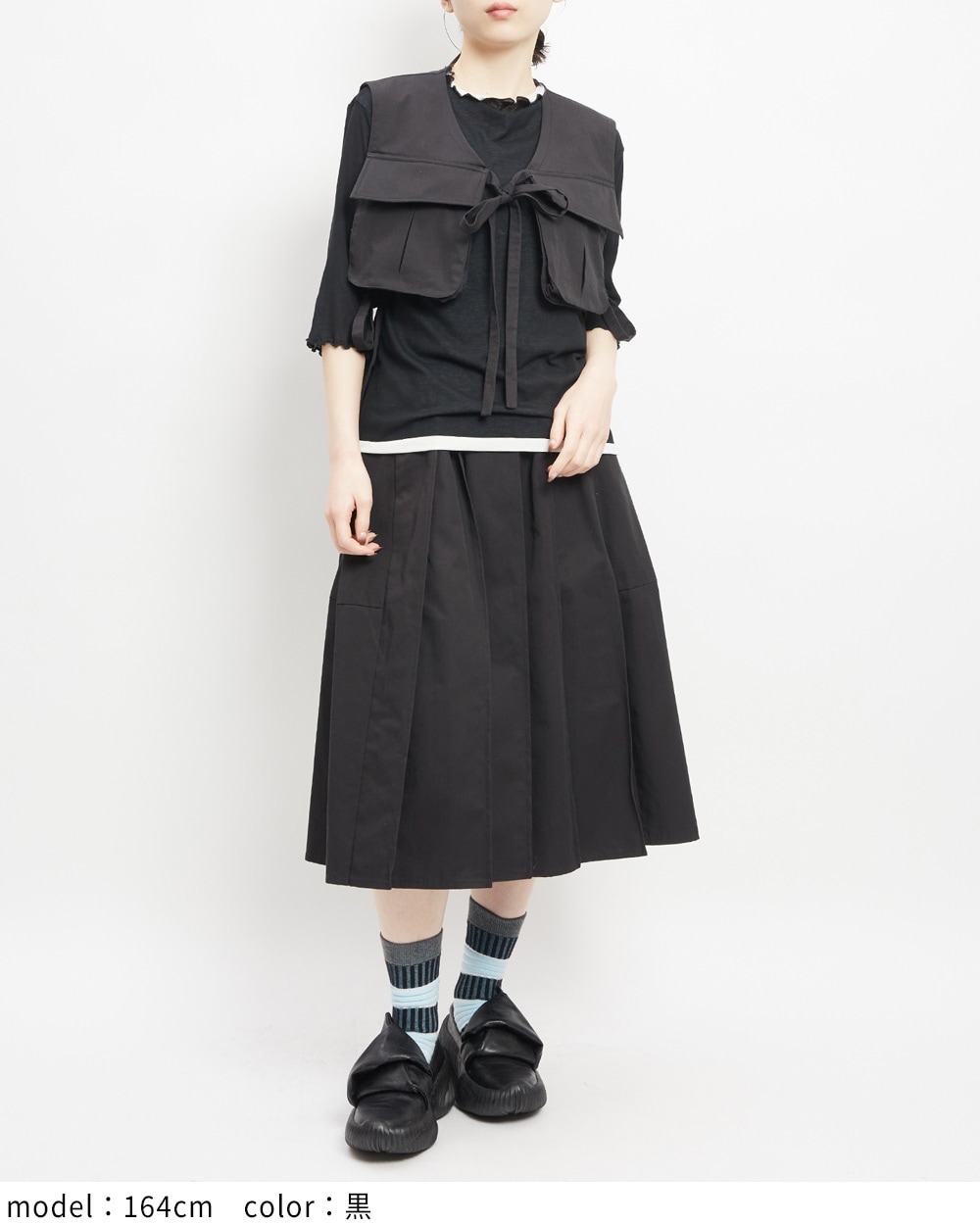 レイヤードショートベスト