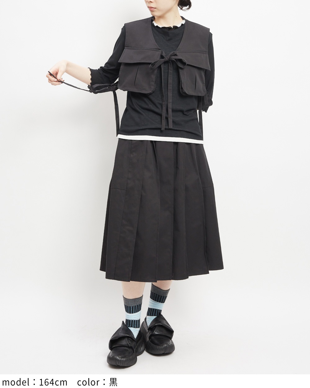 レイヤードショートベスト