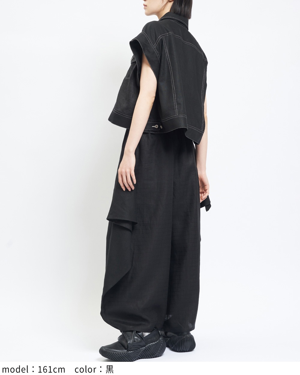 スタッズリネンベスト