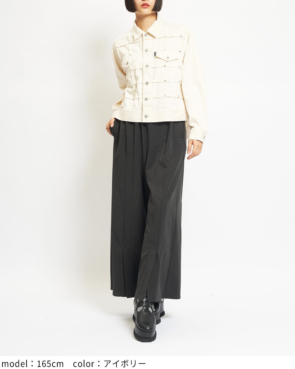 スタッズデニムジャケット