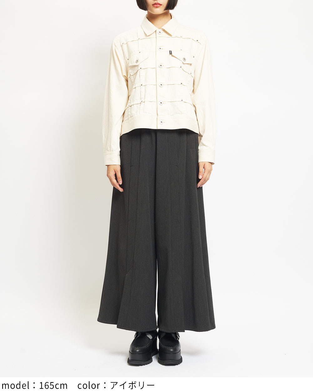 スタッズデニムジャケット