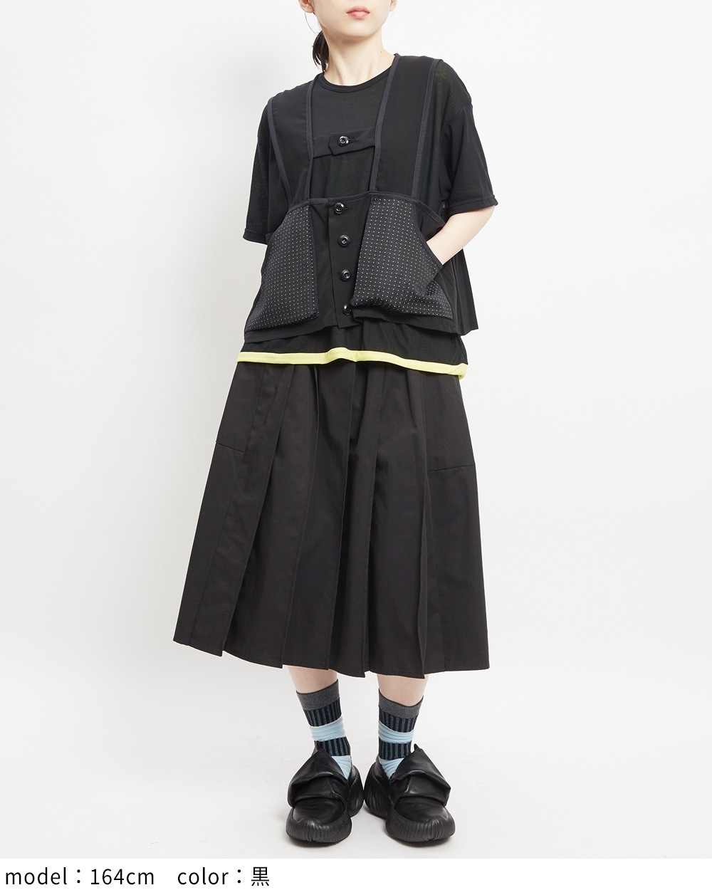 バックプリーツベスト