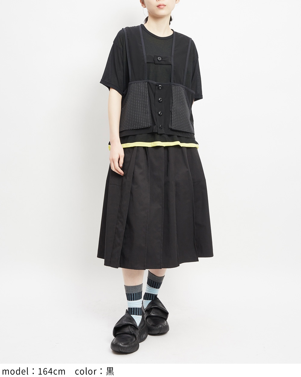 バックプリーツベスト
