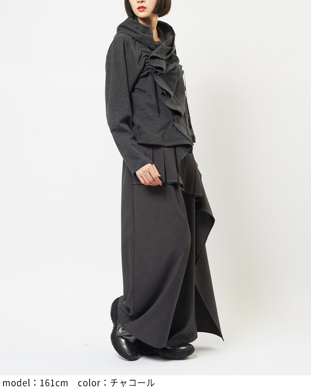 フリルパーカー