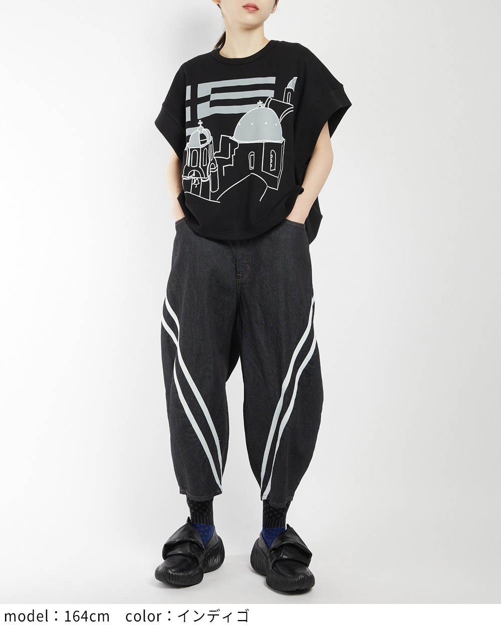 ダイアゴナルデニムパンツ