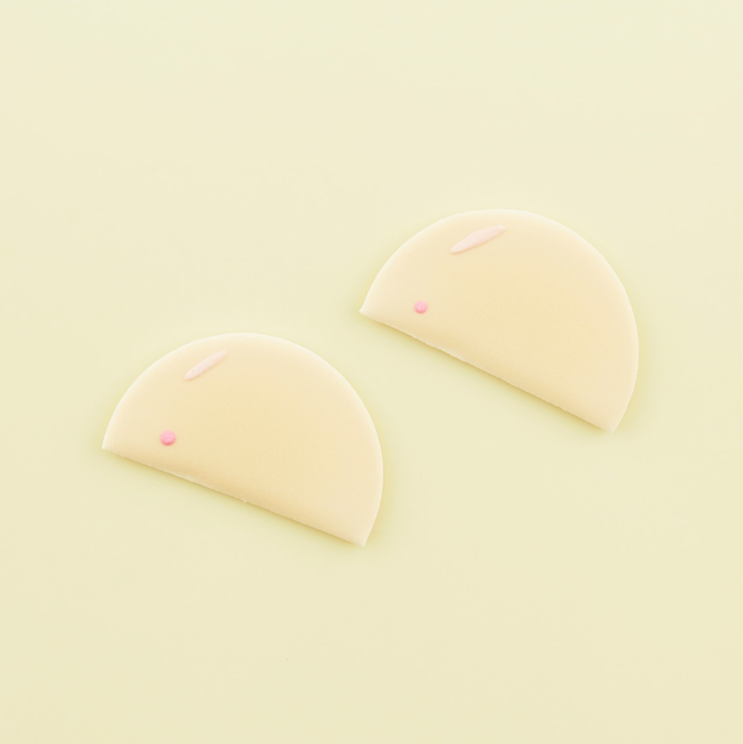 季節の薄氷「雪うさぎ」10枚入 | 季節の薄氷 | 薄氷本舗 五郎丸屋