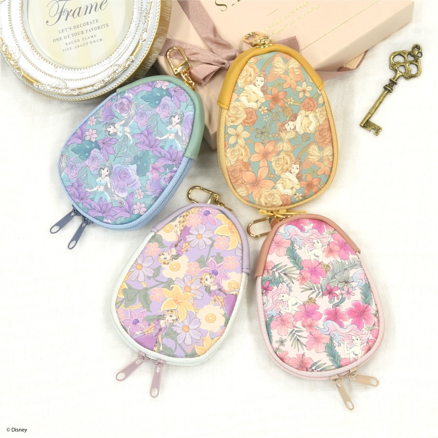 ディズニーキャラクター ／ リール式 キーケース