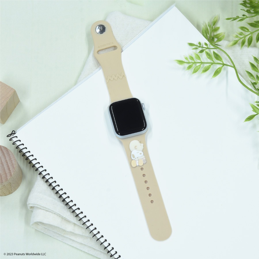 ピーナッツ スヌーピー Apple Watch 41/40/38mm 対応 シリコンバンド