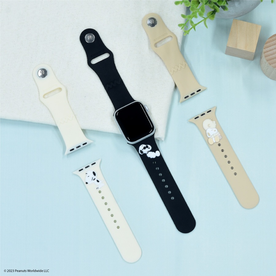 ピーナッツ スヌーピー Apple Watch 41/40/38mm 対応 シリコンバンド