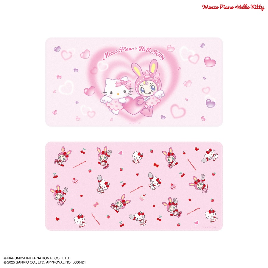 メゾ・ピアノ×ハローキティ デスクマット