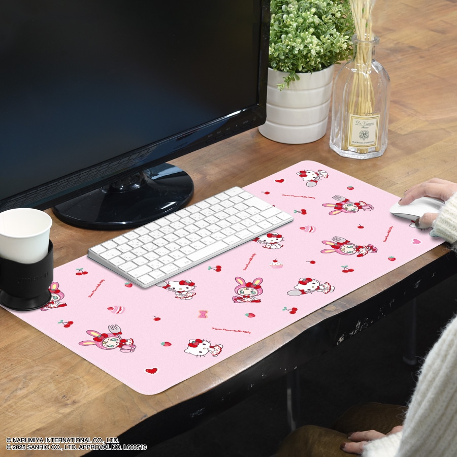 メゾ・ピアノ×ハローキティ デスクマット | さ行,サンリオ,ハロー