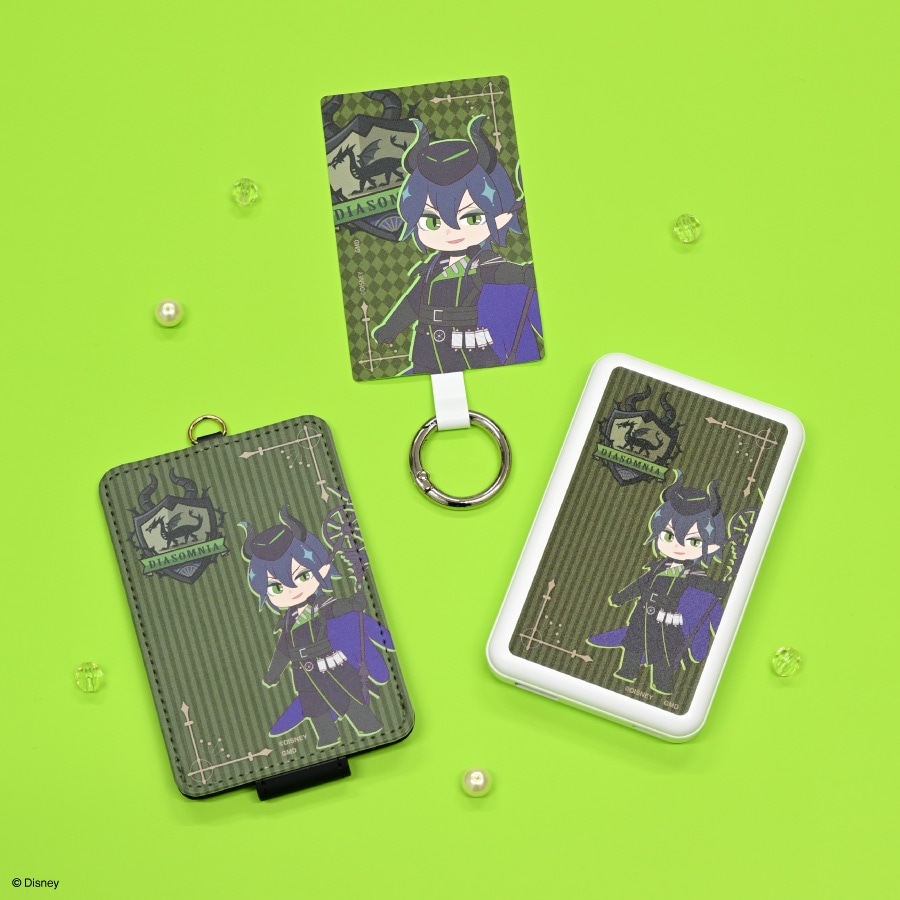 2026年1月下旬発売予定　ディズニー ツイステッドワンダーランド ICカードケース