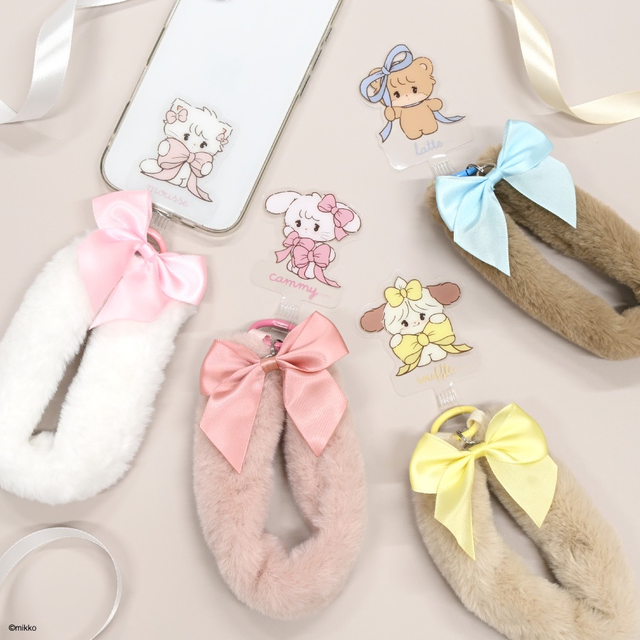 Lil ala mode マルチリングプラス ファーハンドストラップ