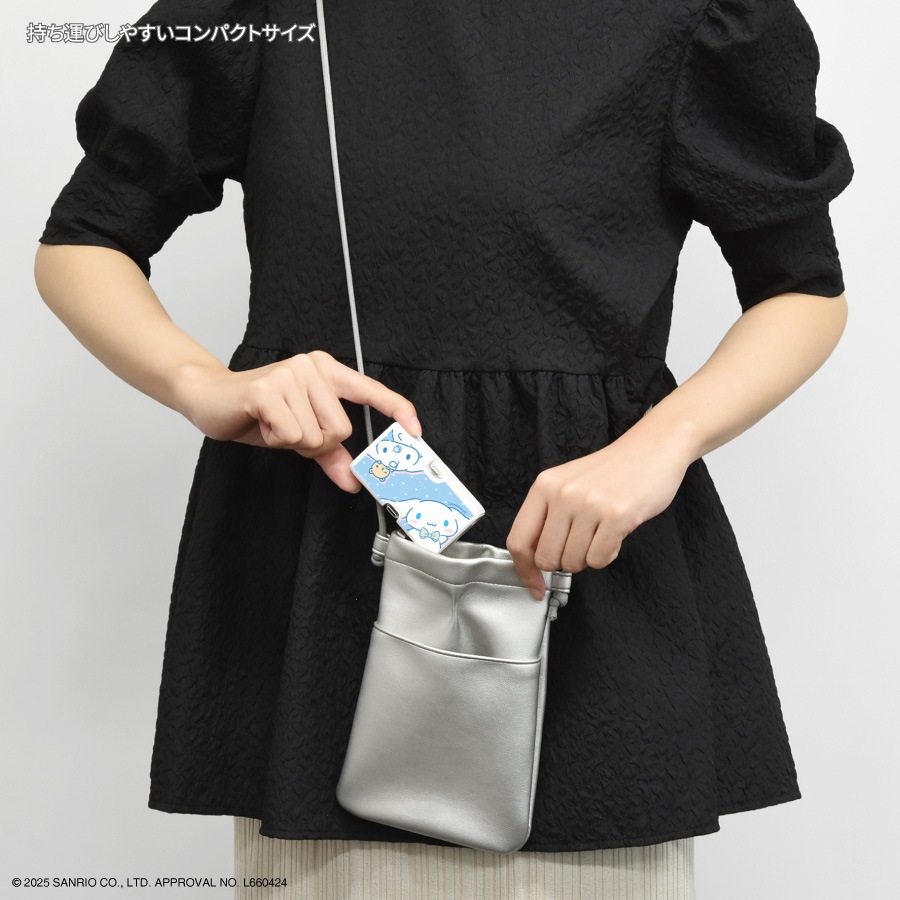 サンリオキャラクターズ Lightning / Type-C コネクタ付き リチウムイオン充電器 4000mAh