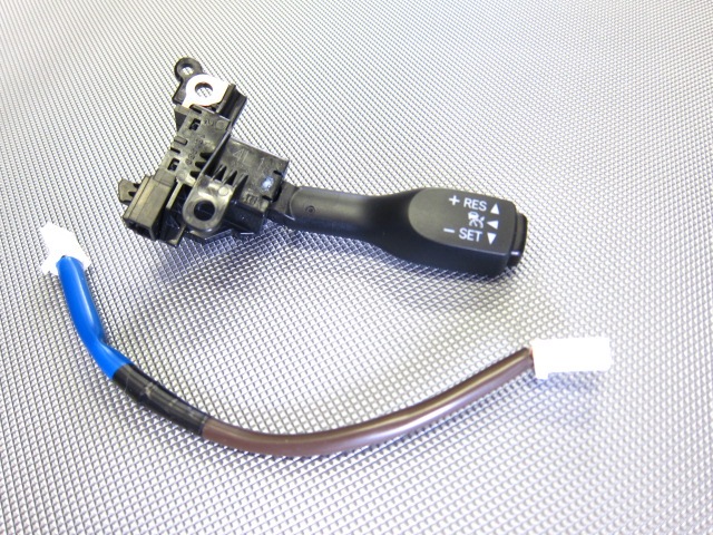 Yum様用 クルーズコントロールスイッチ他 84633-0E050 トヨタ純正部品