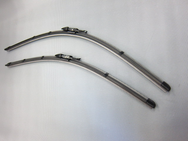 タンドラ フロントワイパーブレード左右セット トヨタ純正部品