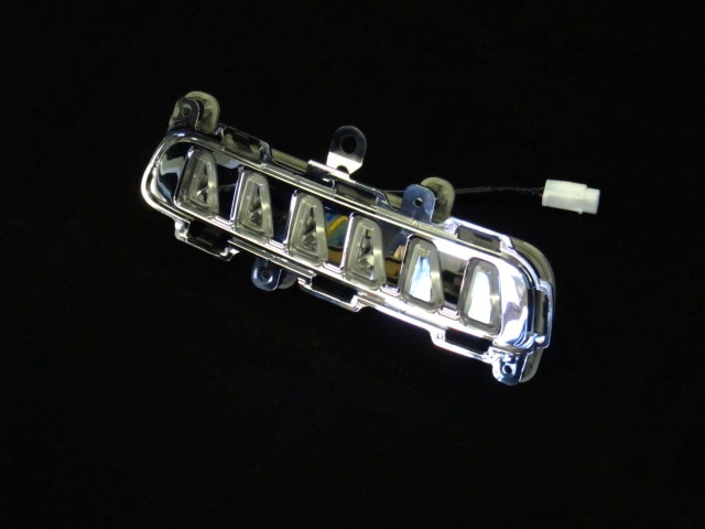 スペーシアカスタム美品　右デイライト　イルミランプ スペーシアカスタム美品 右デイライト イルミランプ スズキ スペーシア