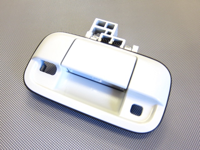 バックドアハンドル（バックアイカメラ用）リクエストスイッチ付（純正