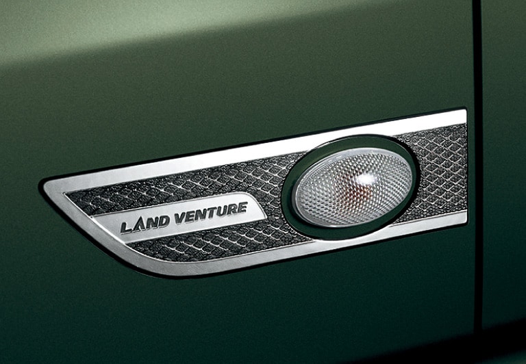 LAND VENTUREロゴ入り専用フェンダーガーニッシュ ジムニー