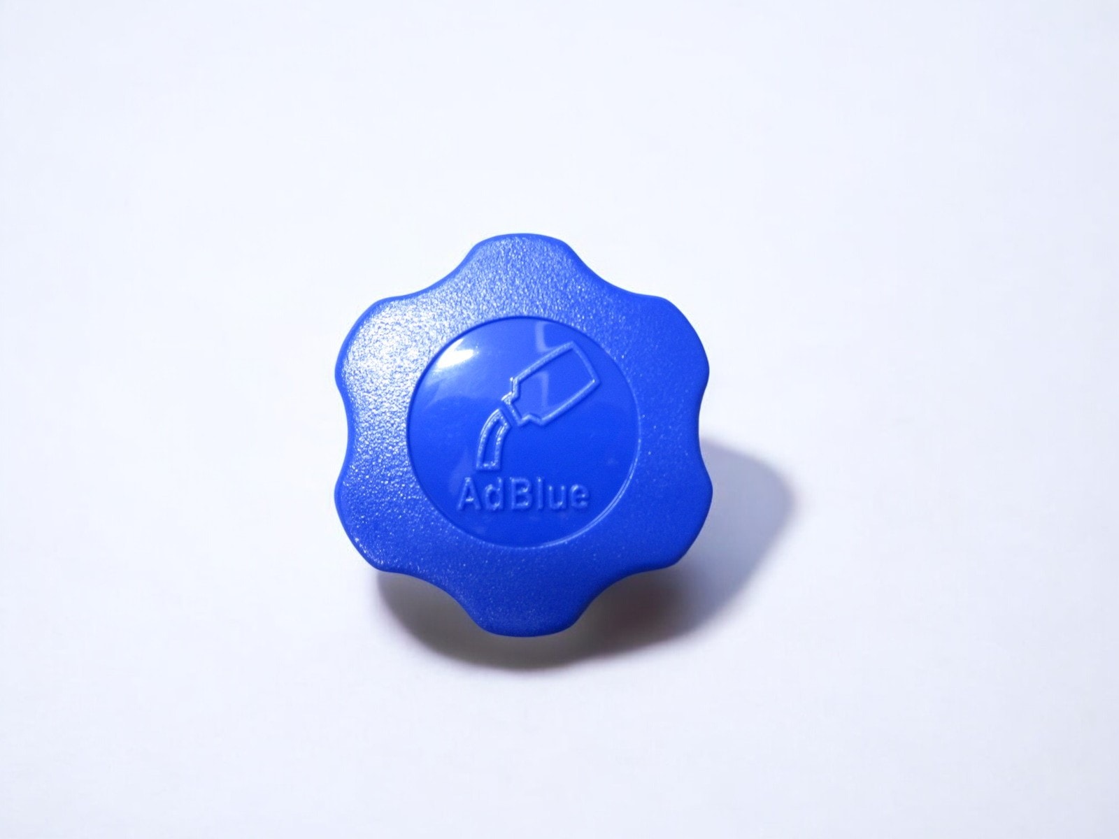 UD 07クオン メッキアドブルーキャップ 楽天市場】UD クオン AdBlueキャップ(裏側内径 60mmタイプ