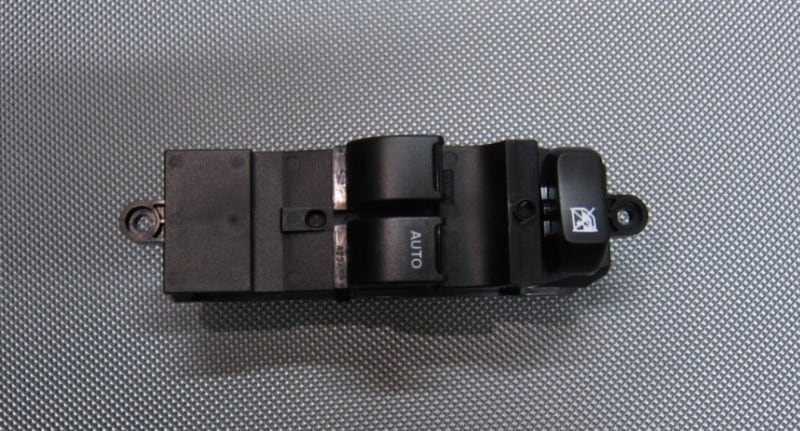 スズキ エブリイ DA64 直流家 助手席側ウィンドウファン 未使用新品！ エブリィ バン カスタム パーツ エブリィワゴン da17w da64w