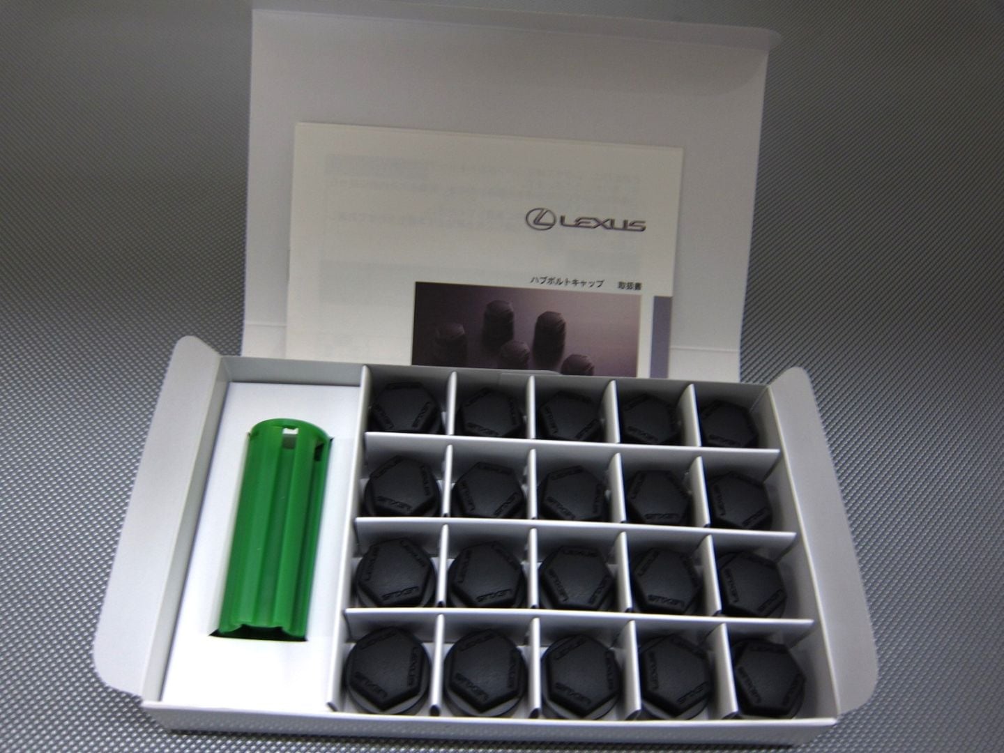 ハブボルトキャップ 08456-00770 レクサス純正部品 | トヨタ純正部品